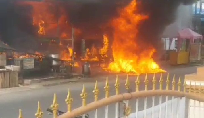 Rumah dan Bengkel Sepeda Motor Terbakar di Marelan