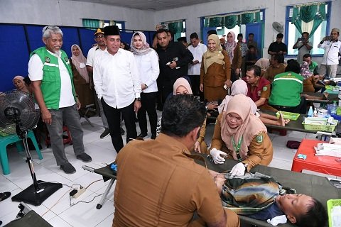 Kunker ke Madina, Edy Rahmayadi Tinjau Bus BKB Layani 280 Pasien