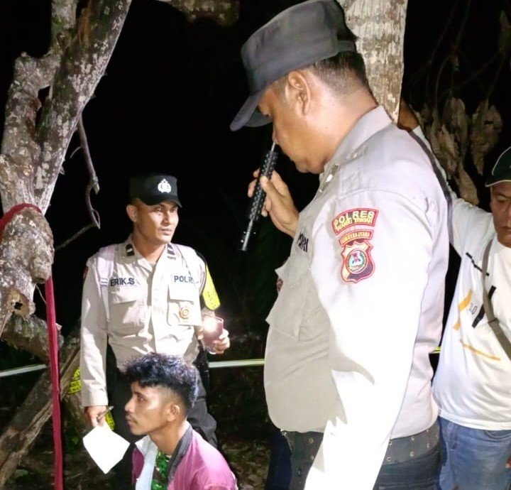 Kapolsek Barus Cek TKP Terkait Laporan Gantung Diri
