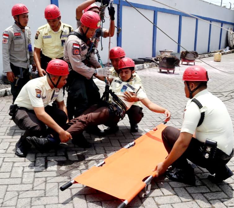 Simulasi Tanggap Bencana untuk Bangun Budaya Sadar Bencana