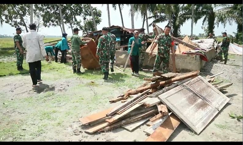 Sebanyak 78 Rumah dari 4 Kecamatan di Sergai Rusak Diterjang Puting Beliung