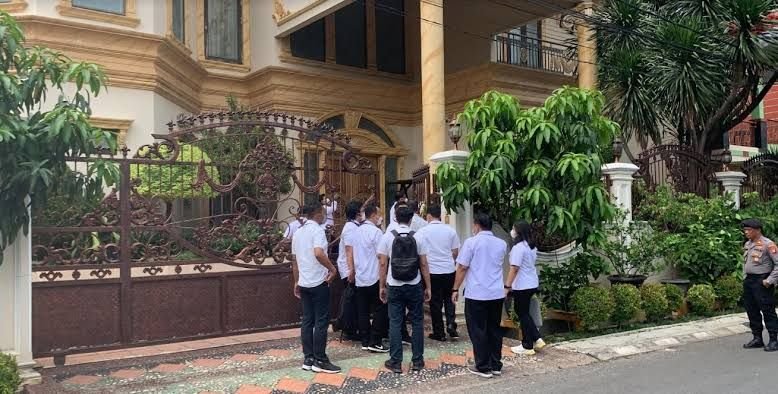 Polisi Dikabarkan Geledah Rumah Ketua KPK