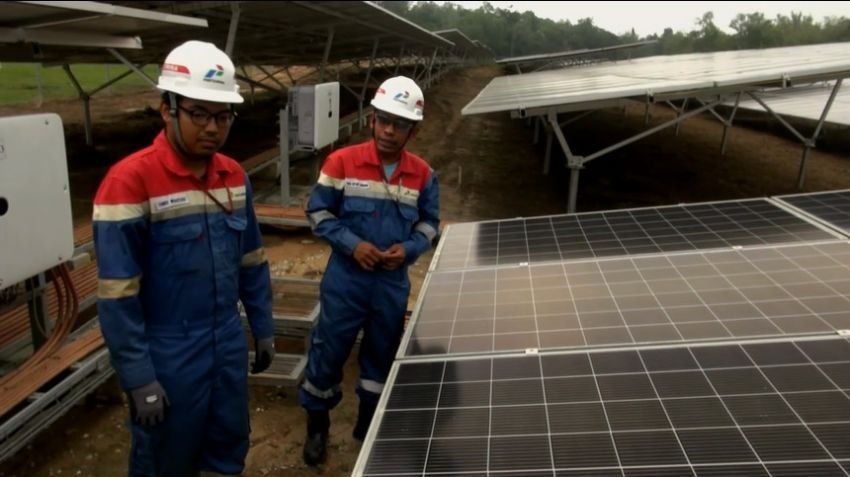 PLTS Ramah Lingkungan Dibangun di Industri Minyak Riau