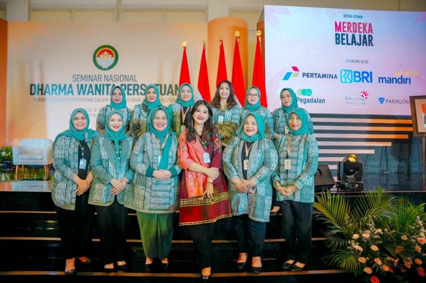 Kahiyang Ayu Hadiri Seminar Nasional DWP di Jakarta
