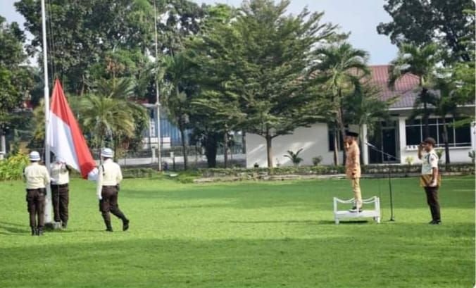 Karyawan PT KIM Peringati Hari Pahlawan