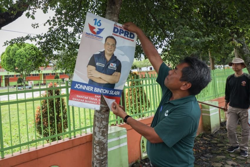 Pasca Viral, Abang Copot Poster APK Adik di Pematangsiantar