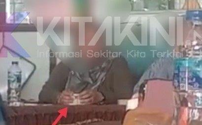 Sebar Kartu Nama, Caleg di Padangsidimpuan Kampanye di Sekolah Dasar