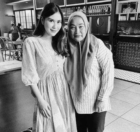 Ibunda Jeje Govinda Meninggal, Syahnaz Sadiqah: Nanti Siapa yang Masakin?