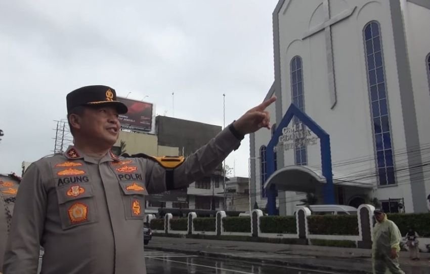 Kapolda Sumut Pantau Jalan Licin dan Banjir di Kota Medan