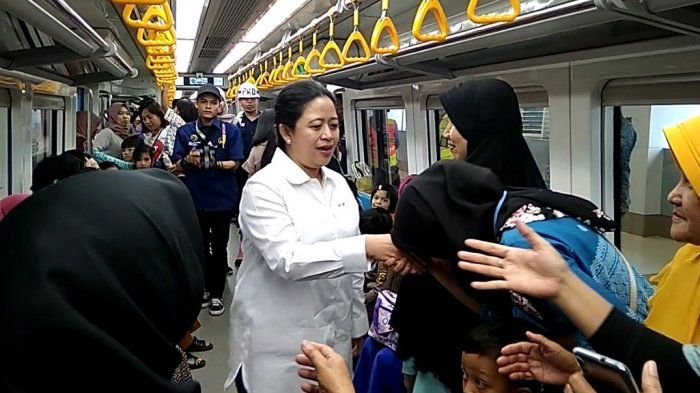 Nikmati Akhir Pekan, Puan Maharani Jajal Kereta Cepat Jakarta-Bandung