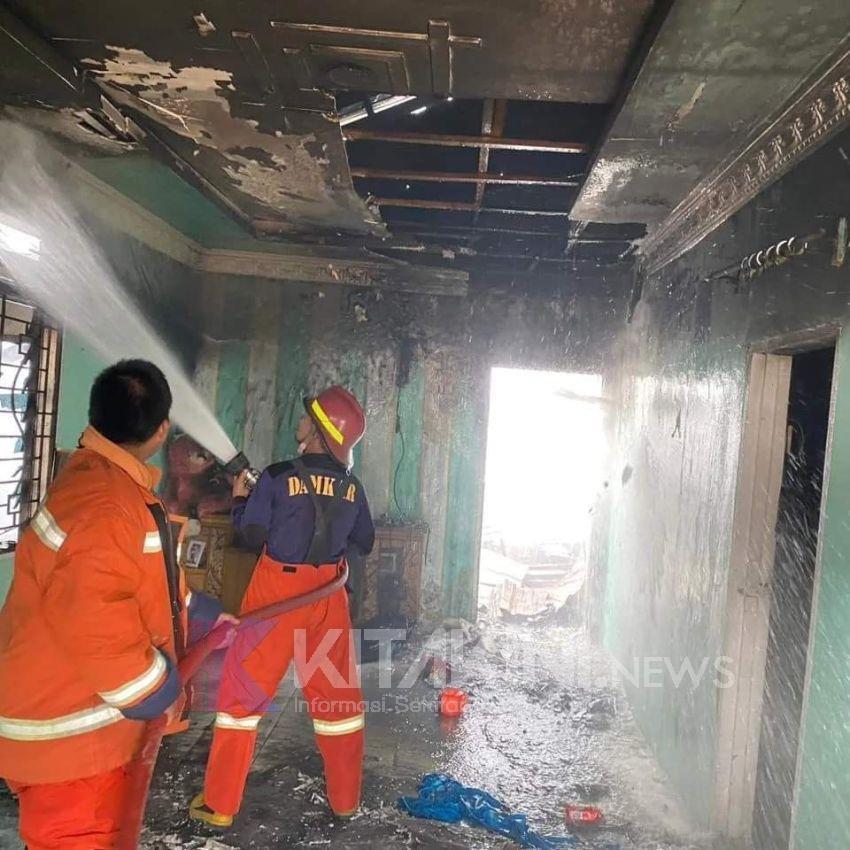 Diduga Korsleting Listrik, 1 Unit Rumah di Binjai Ludes Terbakar