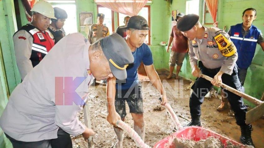 Polres Padangsidimpuan Bantu Warga Simatohir Padangsidimpuan Korban Longsor