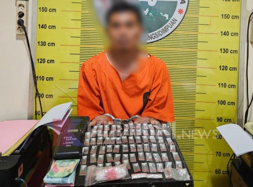 Polres Padangsidimpuan Tangkap Terduga Pengedar dan 77 Bungkus Sabu Dalam Rumah