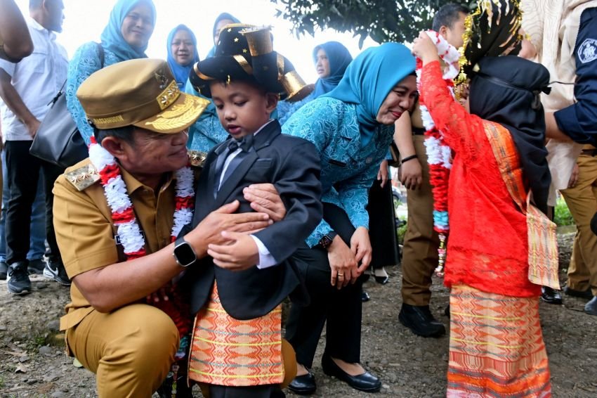 Pj Gubernur dan Pj Ketua TP-PKK Sumut Ajak Masyarakat Tetap Rajin ke Posyandu