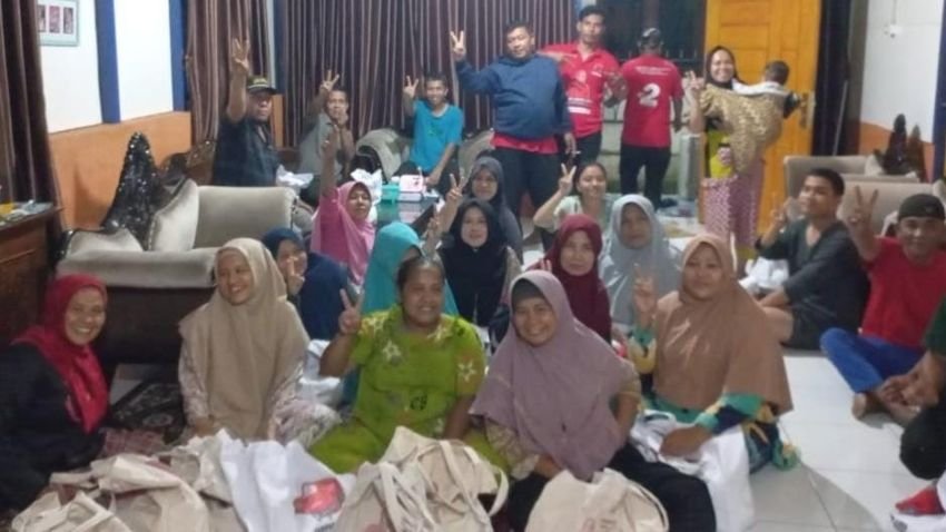 Emak-emak Dukung Penuh Saripah Hanum Lubis Caleg DPRD Padangsidimpuan