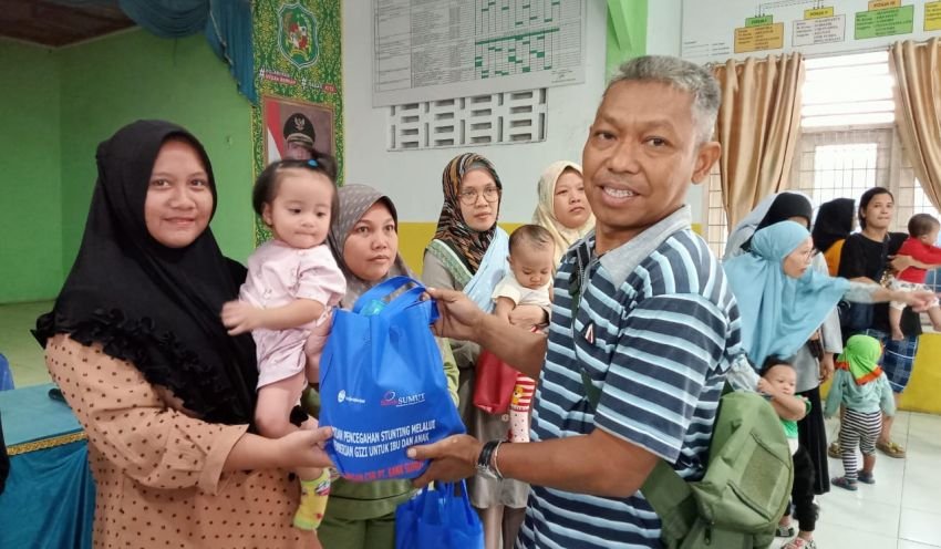YAFSI Bagi 400 Paket Nutrisi untuk Ibu Hamil dan Anak-anak