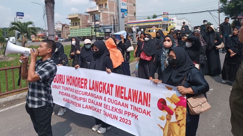 LBH Medan, Kontras dan Guru Honorer Langkat Demo Dugaan Korupsi Seleksi PPPK