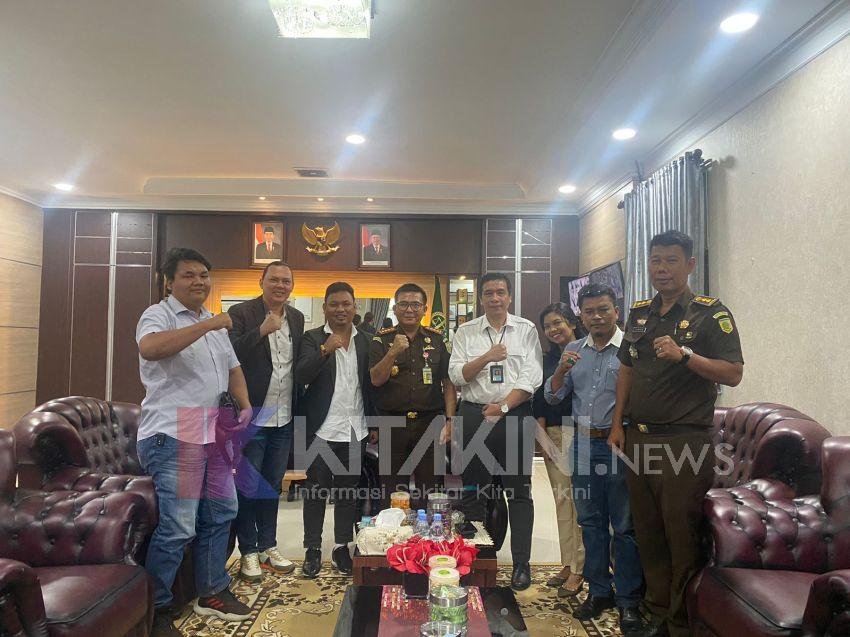 Kajari Medan Terima Audiensi DPC Peradi RBA Medan Periode 2024-2028