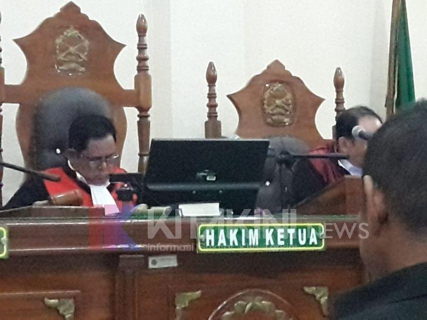 Ketua Majelis Hakim Tertidur Saat Sidang Korupsi Ma'had UIN SU Berlangsung