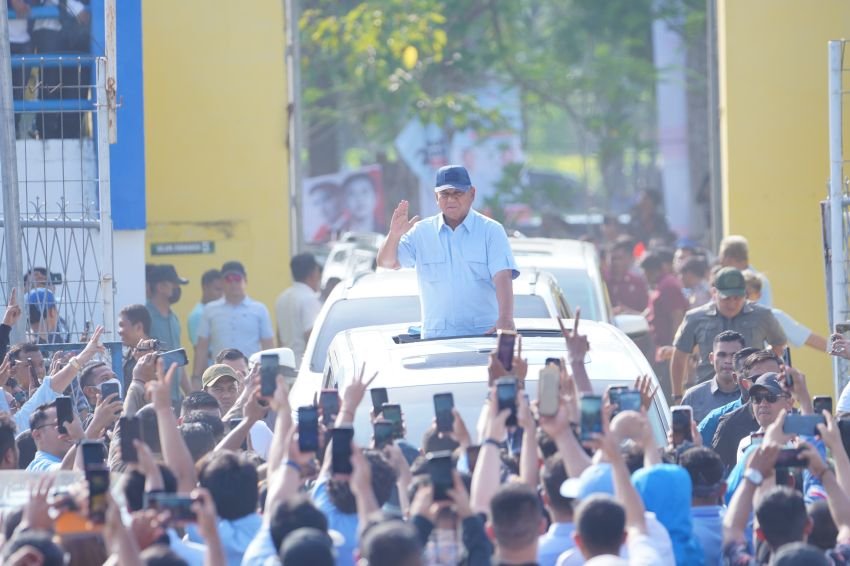 Prabowo Subianto : Orang yang Bilang Jokowi Tak Bisa Kerja, Otaknya Perlu Diperiksa