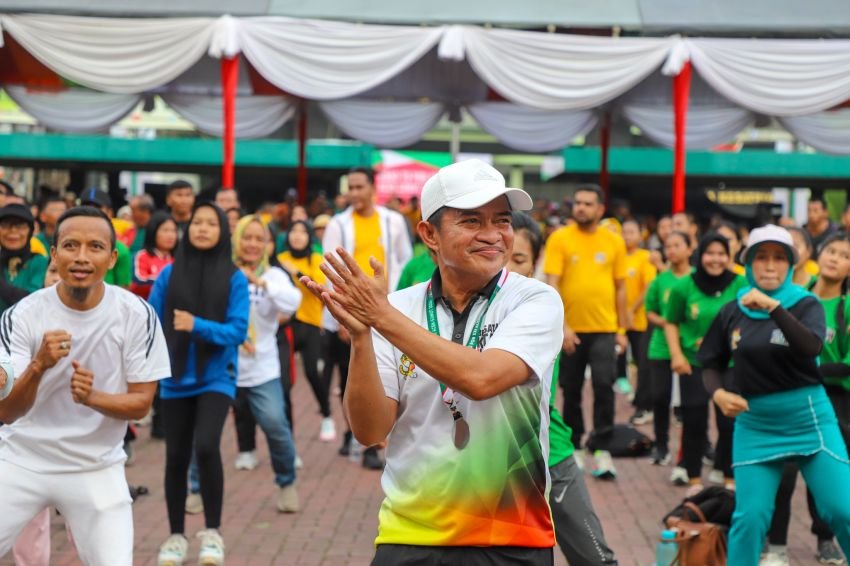 Ribuan Masyarakat Semarakkan Road To PON XXI