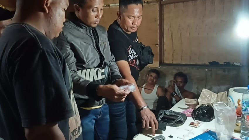 Polisi Tangkap 2 Pengedar Narkoba di Desa Manunggal