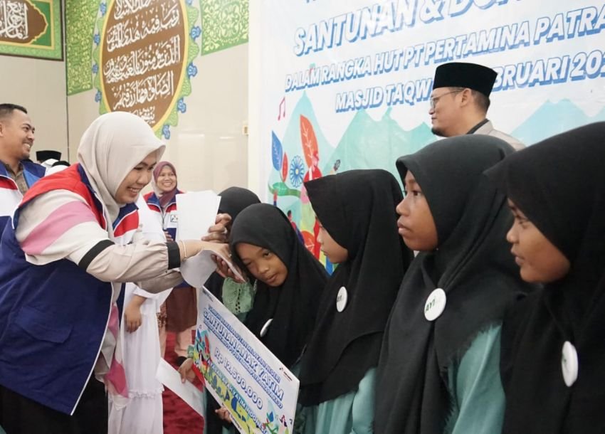 Tumbuh Berkelanjutan Melayani Negeri, Pertamina Berbagi ke 400 Anak Yatim Piatu