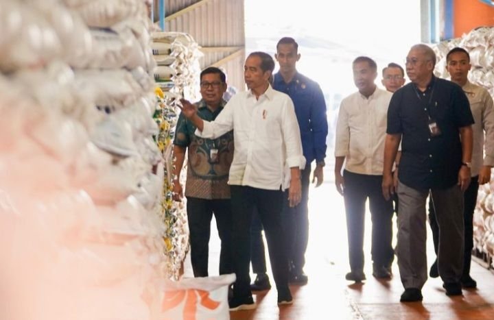 Bulog Pastikan Cadangan Beras Aman Selama Ramadan