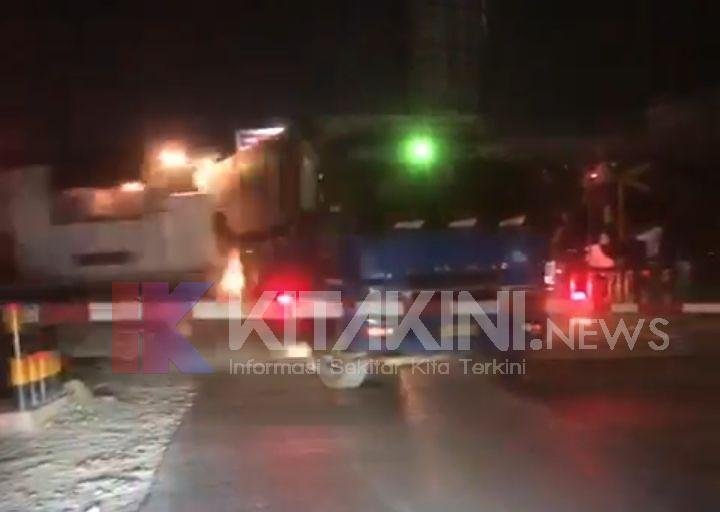 PT KAI Ancam Pidanakan Pemilik Truk Penyebab Tabrakan Di Perbaungan
