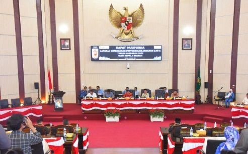 Wali Kota Sebut Pertumbuhan Ekonomi Naik dalam Paripurna DPRD Medan