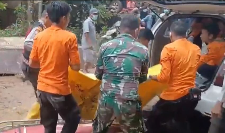 BNPB: Korban Meninggal Akibat Banjir dan Longsor di Sumbar Sudah 30 Orang