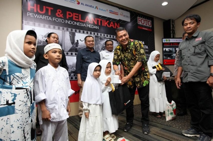 Jelang Ramadhan, XL Axiata Gandeng Jurnalis Berbagi Darah dan Santunan