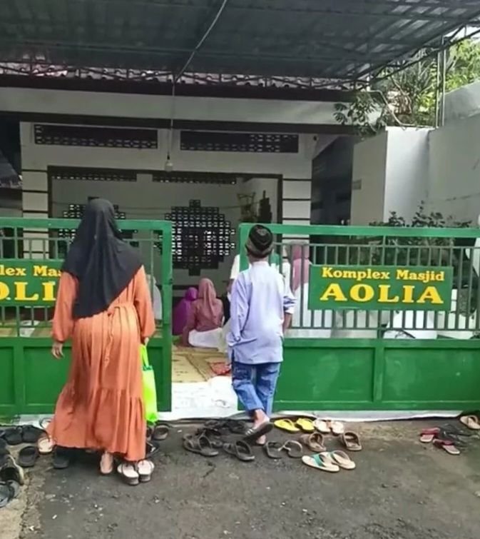 Jemaah Masjid Aolia Lebaran Duluan Hari Ini, Kemenag: Tahun Ini Cukup Mencolok, Karena Beda Sampai 5 Hari dari Ketetapan Pemerintah