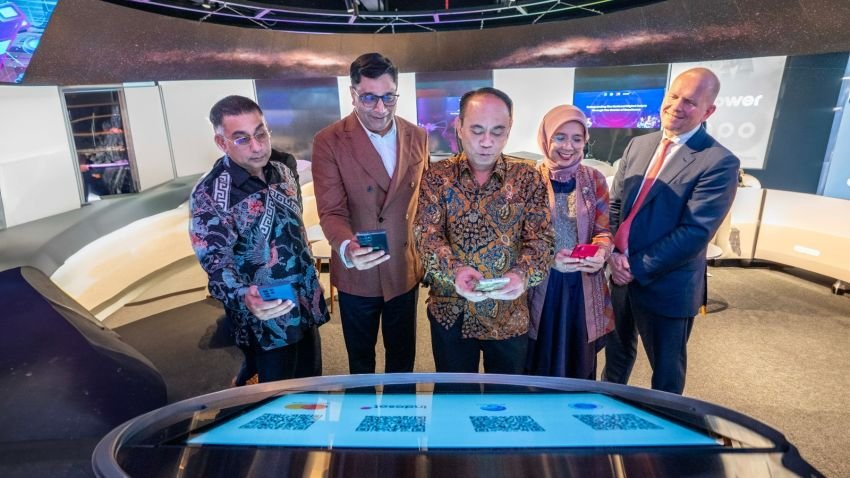 Indosat Kolaborasi Mastercard Jaga Ekonomi Digital Indonesia