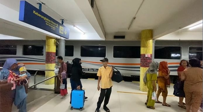 PT KAI Divre I Siagakan 68 Unit Kereta dan Petugas Jaga untuk Arus Mudik