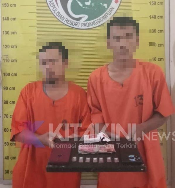 Hendak Kabur, Tim Satres Narkoba Polres Sidimpuan Sergap Dua Pria Transaksi Narkoba
