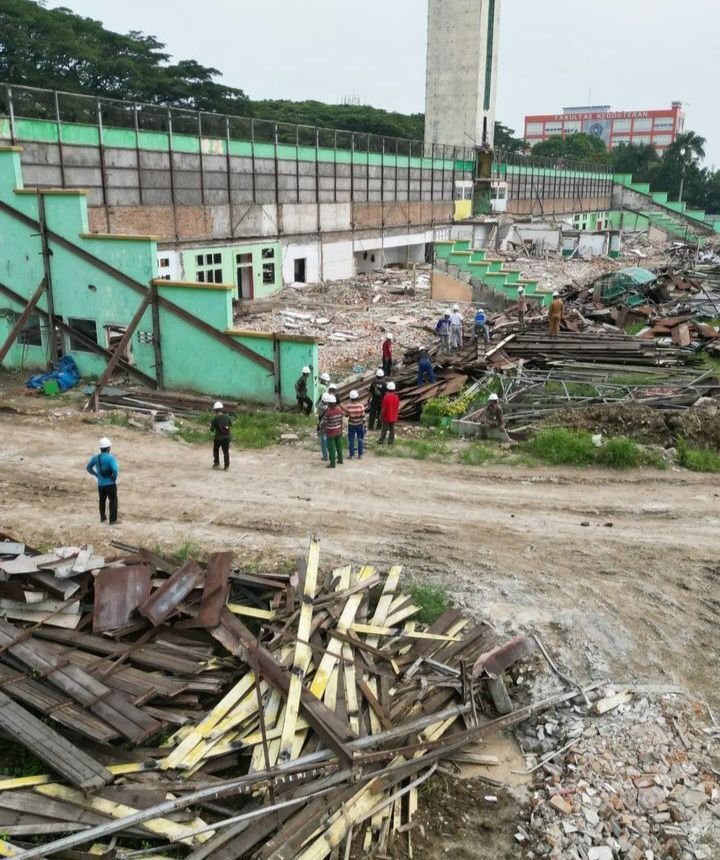 Puing Stadion Teladan Dilelang, Laku Rp1,6 Miliar