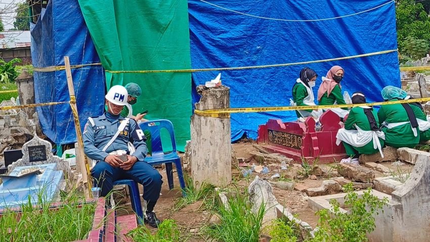 Tim Investigasi Mabes TNI Ekshumasi Makam Perwira yang Tewas Diduga Bunuh Diri
