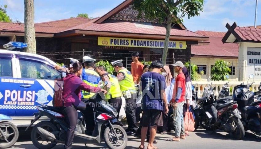 Gelar Razia, Polres Padangsidimpuan Tindak Puluhan Pengendara Kendaraan Tak Patuhi Aturan