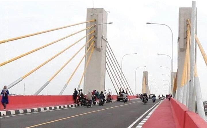 Polisi Gagalkan Percobaan Bunuh Diri Ibu Hamil di Jembatan Musi 6 Palembang