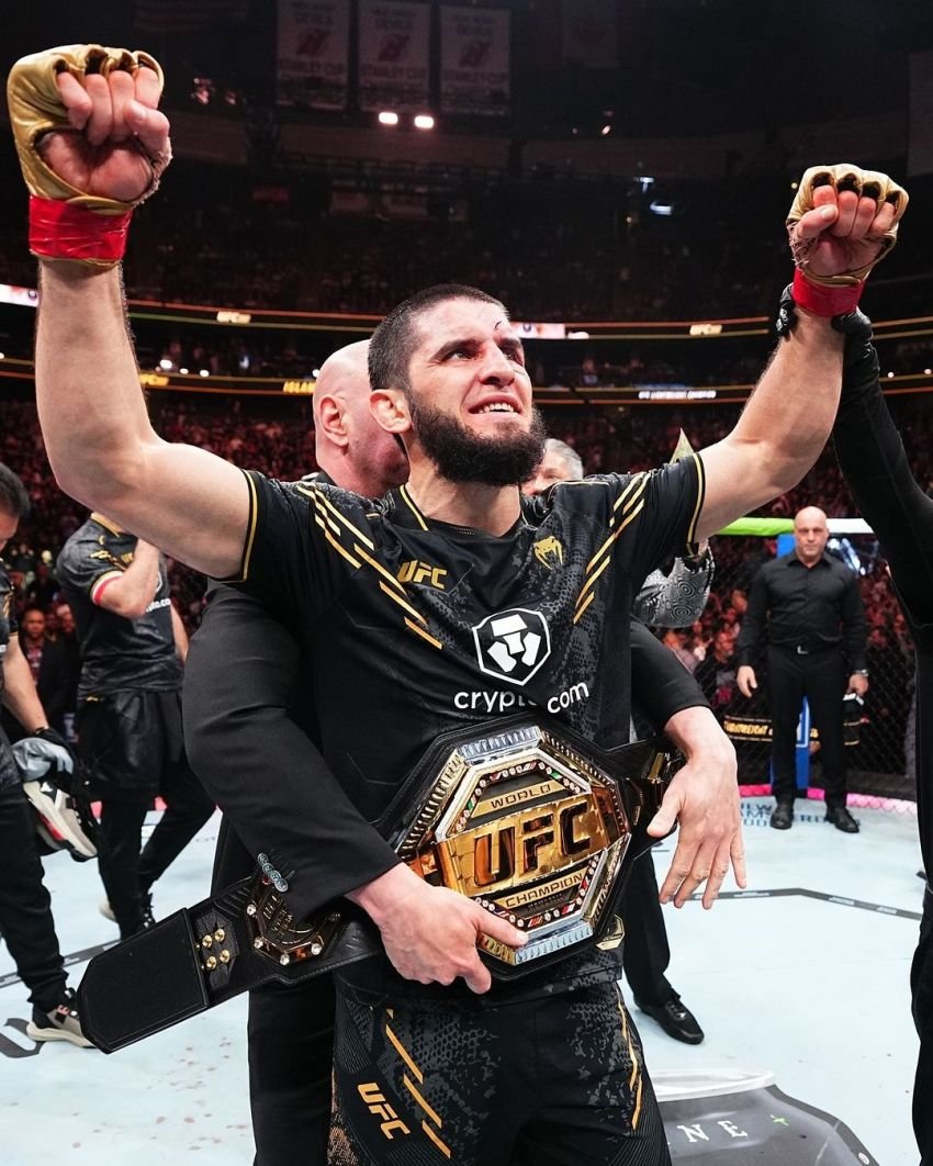 Islam Makhachev Cetak Rekor Bonus Terbanyak dalam Sejarah Pertarungan Gelar UFC Lightweight