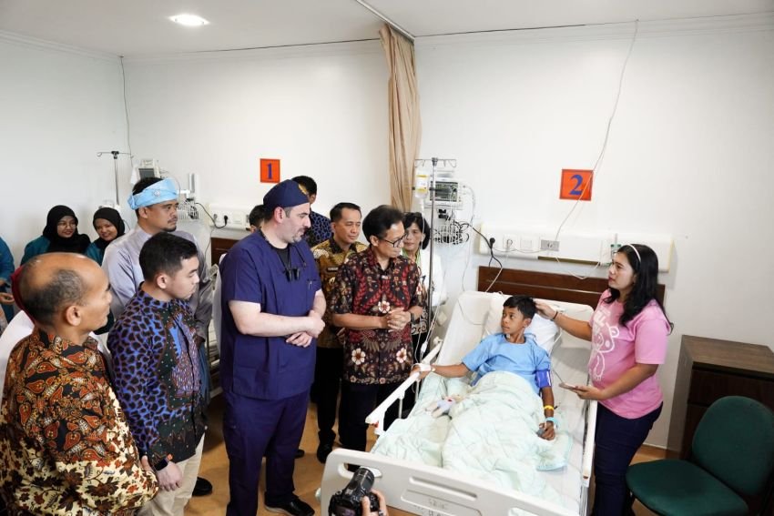 Bobby Nasution Apresiasi Operasi Jantung Anak KSR di Kota Medan