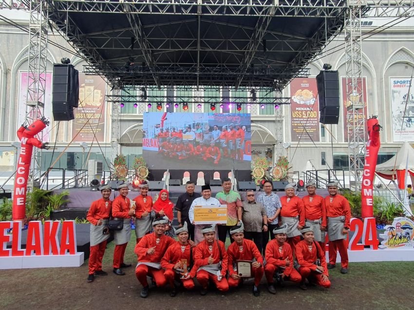 Tim Rebana DMDI Indonesia Berhasil Juarai Festival Kompang Antarbangsa di Melaka