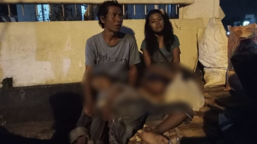 Sekeluarga Tidur di Trotoar di Kota Padangsidimpuan Sudah Dua Pekan