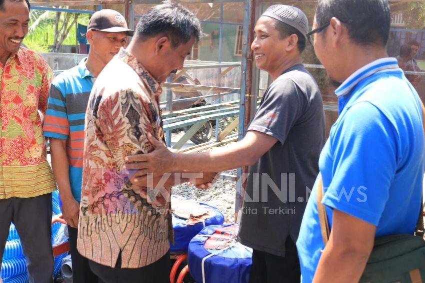 Dukung Peningkatan Produksi Pertanian, Wali Kota Binjai Serahkan Bantuan Alsintan