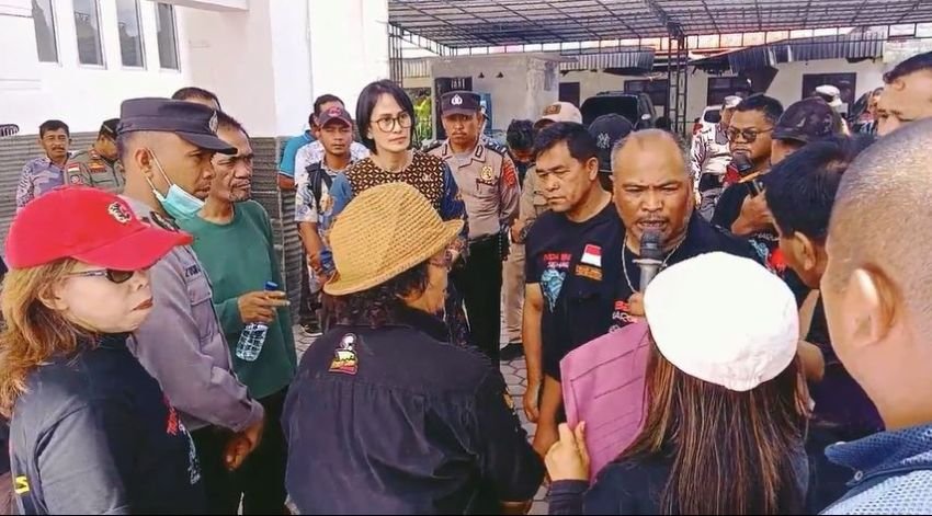 Jurnalis Minta DPRD Karo Bersuara dan Soal Kasus Rumah Sempurna Pasaribu Dibakar