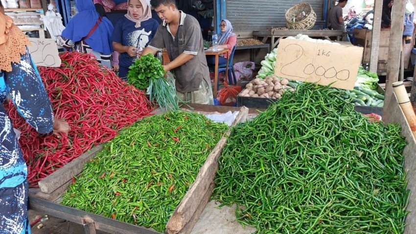 Harga Cabai Rawit dan Telur Ayam Naik