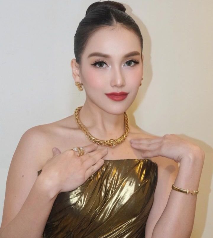 Ayu Ting Ting Alami Kecelakaan di Jalan Tol, Pengendara Pelaku Kabur