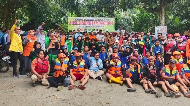 Asisten I Setdako Binjai Hadiri Kegiatan Susur Sungai Bersama MW KAHMI