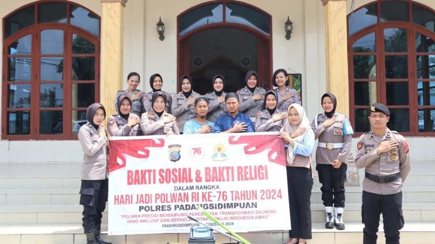 Sambut HUT Polwan ke-76, Polres Padangsidimpuan Gelar Bakti Sosial dan Religi